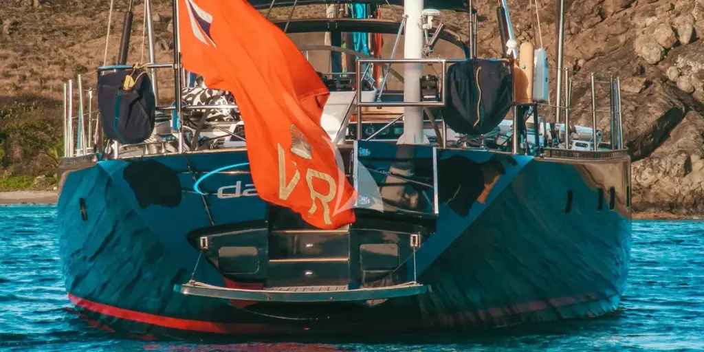 DARK STAR OF LONDON - Aft plaform