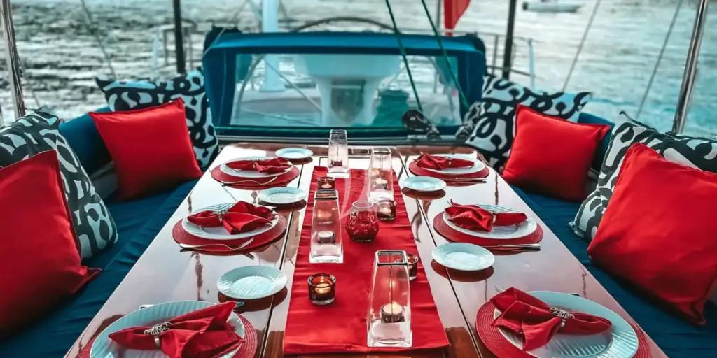 DARK STAR OF LONDON - Outdoor Table Set Up