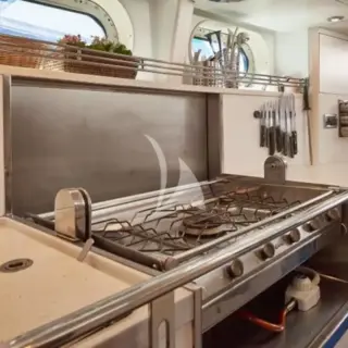 DARK STAR OF LONDON - Kitchen