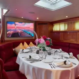 DARK STAR OF LONDON - Indoor Dining