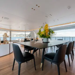 NORTHERN ESCAPE | Main Salon