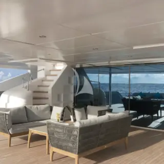 Main deck aft