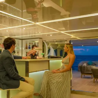 Main salon bar