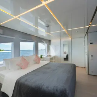 Two Master suites on the Upper deck with king size beds