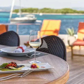 SEVENTH SENSE dining