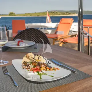 SEVENTH SENSE dining