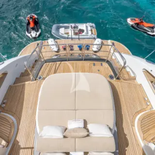 BACK 9 AND A HALF - Image 5