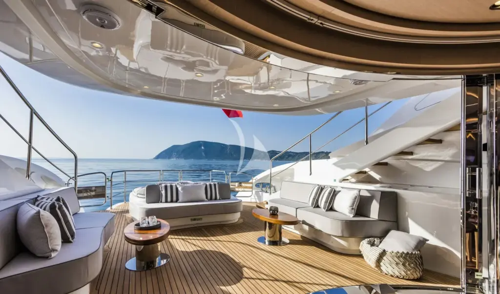 BACK 9 AND A HALF - Image 4