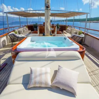 Sun Deck