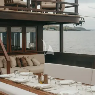 Main deck outdoor dining