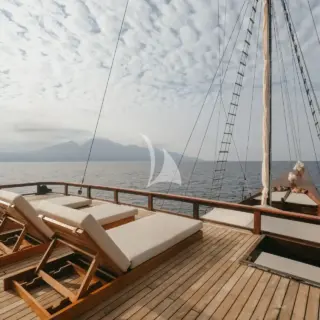 Sun deck sun lounge area