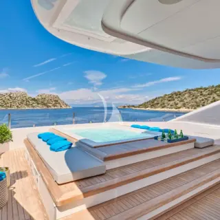 Sun deck jacuzzi