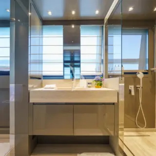 Master cabin en suite