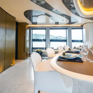Main salon dining