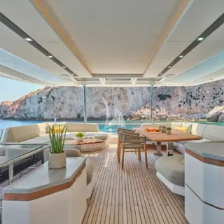 SOL MADININA - Fly bridge area with wet bar