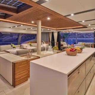 SOL MADININA - Main saloon