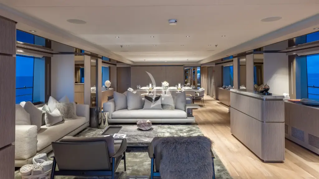 GIOIA - Main deck lounge