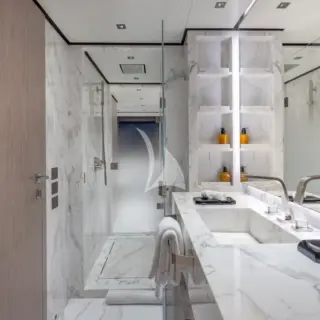 GIOIA - Master cabin en suite bathroom