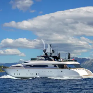 CYNTHIA crusing