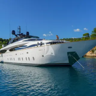 CYNTHIA anchored