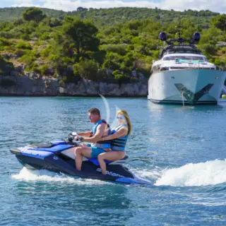 CYNTHIA jet ski