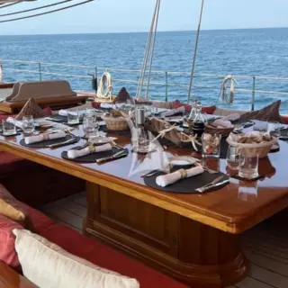 ATLANTIC Al fresco dining