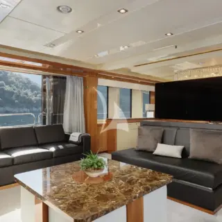 Main Deck - Salon