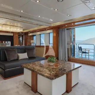 Main Deck - Salon