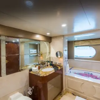 Master's bathroom