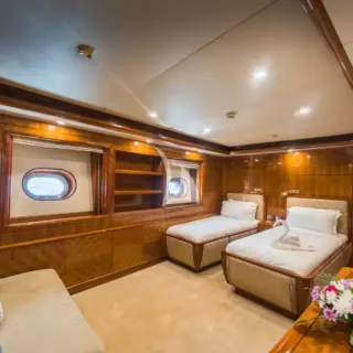 Twin cabin