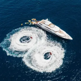 CHAMPAGNE SEAS