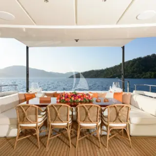 LADY LUNA - Main Deck Aft Dining Area