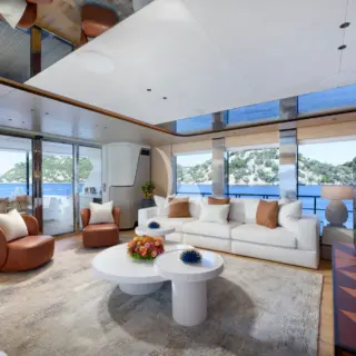 LADY LUNA - Saloon Looking Aft