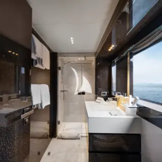 Twin Cabin Ensuite