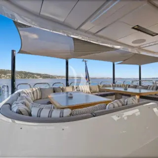 Bridge deck aft
