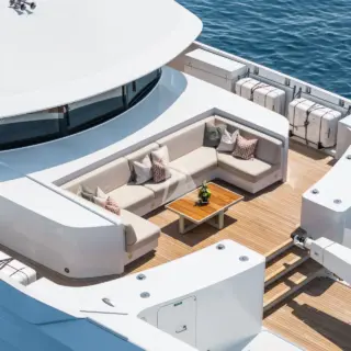 Foredeck Lounge