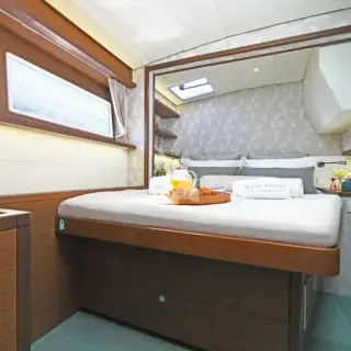 Double cabin