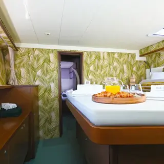 Double cabin