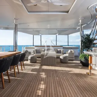 Bridge deck aft