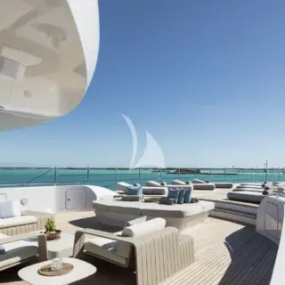 Bow lounging area