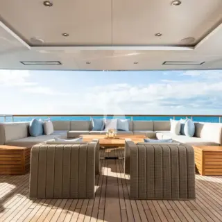 Main deck aft