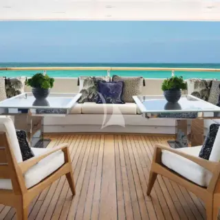 Main deck aft