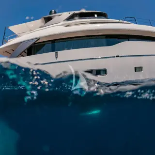 CATCH ME - Image 23