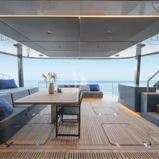 ADARA NEXT - Cockpit table