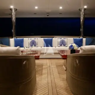 Aft Deck Seating