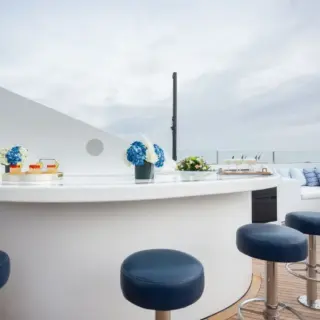 Sundeck Bar