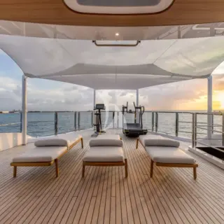 Sun deck
