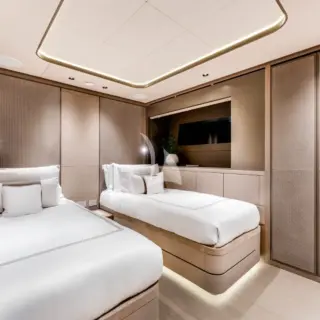 Convertible double/twin cabin
