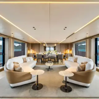 DOKINHA - Main deck lounge