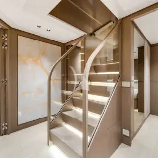 Lower deck foyer